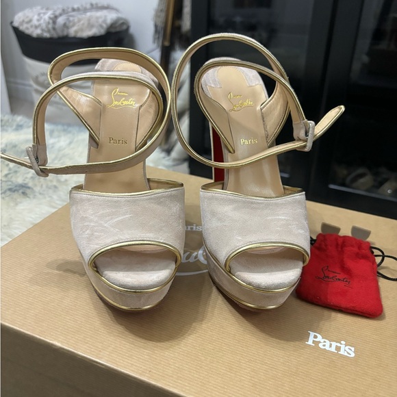 Blush - Picture 3 of 4